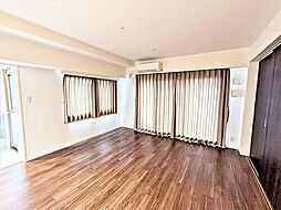 アルファステイツ松江駅南 8階3LDKのリビング/ダイニング