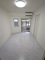 Avenir本尾 202 2階1DKのリビング/ダイニング