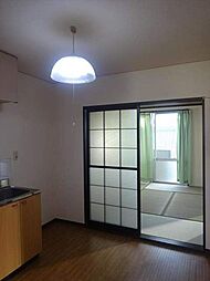 パレス小松原 203 2階2DKのリビング/ダイニング