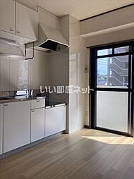 サンライフ大町 301 3階2LDKのリビング/ダイニング