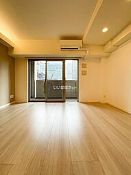 ウェルブライト博多ステーション 704 7階1DKのリビング/ダイニング