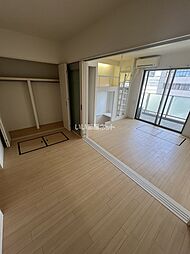 阪急神戸本線 中津駅 徒歩5分の賃貸マンション 8階1DKのリビング/ダイニング