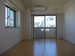 グランレイス・真嘉比 201 2階1Kのリビング/ダイニング