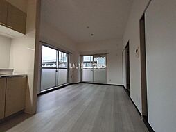 センチュリー世良 401 4階3LDKのリビング/ダイニング