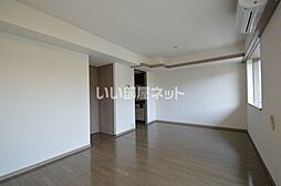 ラナイグレース国立 206 2階2LDKのリビング/ダイニング