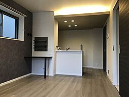 ジュエリス大泉 101 1階1LDKのリビング/ダイニング