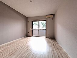 ルピナスクレストSAKA 103 1階ワンルームのリビング/ダイニング