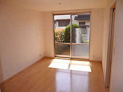 エバーグリーン桜町　Ｂ棟 B0101 1階2LDKのリビング/ダイニング