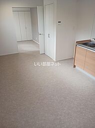 Maison de Rich 中山 Annex 101 1階1LDKのリビング/ダイニング