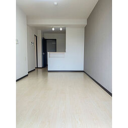 アメージングハート 103 1階1LDKのリビング/ダイニング