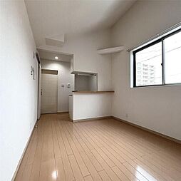 フォレスタ上杉 201 2階1LDKのリビング/ダイニング