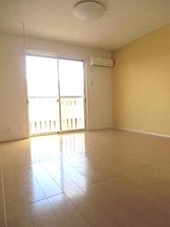 ブランフルール 201 2階1Kのリビング/ダイニング