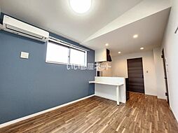 クレストパレス八柱 204 2階1LDKのリビング/ダイニング