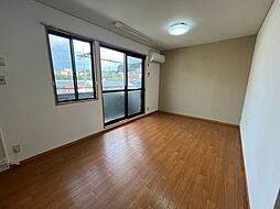 アミュー 301 3階2DKのリビング/ダイニング