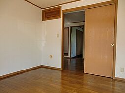 メイプルタウンＢ 102 1階2DKのリビング/ダイニング