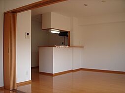 グリーンＡ1 301 3階2LDKのリビング/ダイニング