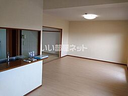 ドムス喜兵衛 宙の棟 203 2階3LDKのリビング/ダイニング