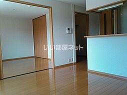 アチェルヴォ・サエモン 101 1階2SLDKのリビング/ダイニング