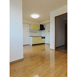 ハートフル　バロンマーノ 203 2階1LDKのリビング/ダイニング