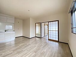 第3桔梗ハイツ 00101 1階4LDKのリビング/ダイニング