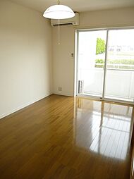 ｙフラットI 112 1階2DKのリビング/ダイニング