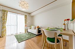 シャレーコーセイ弐番館 6 1階2LDKのリビング/ダイニング