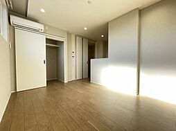 グローリー上関 204 2階1LDKのリビング/ダイニング