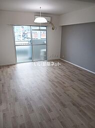 高津レジデンス 121 2階2LDKのリビング/ダイニング