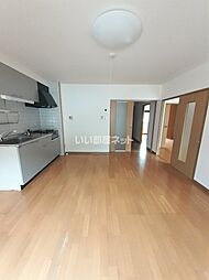 JR山陰本線 高津駅 徒歩17分の賃貸マンション 3階2LDKのリビング/ダイニング