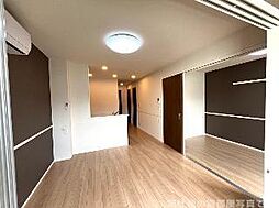 オプレント芳賀 102 1階1LDKのリビング/ダイニング