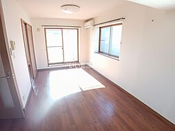 マンションドム大曲 101 1階1LDKのリビング/ダイニング