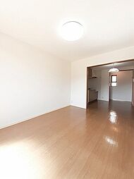 メゾン・ド・サンパティーク 203 2階2DKのリビング/ダイニング