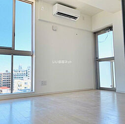 横浜市営地下鉄ブルーライン 吉野町駅 徒歩4分の賃貸マンション 10階1Kのリビング/ダイニング