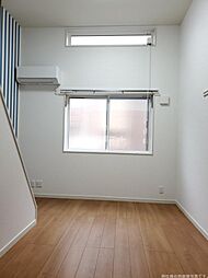 クリムゾンハイツ的場 103 1階1Kのリビング/ダイニング