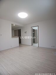 ヒルズソレイユ 102 1階1LDKのリビング/ダイニング