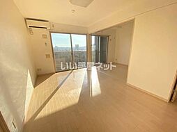 フラットリア春日 803 8階3LDKのリビング/ダイニング