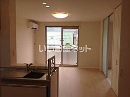 メゾン・ド・アンジェリーク 205 2階2LDKのリビング/ダイニング