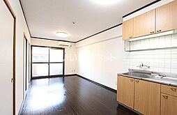 エステートサンフレッシュ 502 5階3LDKのリビング/ダイニング