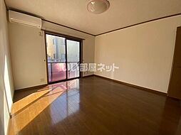 リワーラビリンス 103 1階1Kのリビング/ダイニング