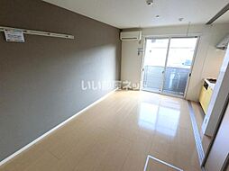 ルミエールＦ 105 1階ワンルームのリビング/ダイニング