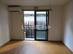 リヨンドール桂　北棟 110 1階1Kのリビング/ダイニング