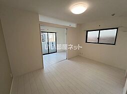 ＢＬＩＳＴＯＬ．Ｋ 102 1階1LDKのリビング/ダイニング