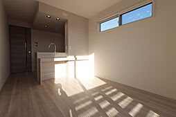 新潟県長岡市古正寺2丁目300番の賃貸アパート 2階1LDKのリビング/ダイニング