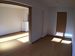 マリア・レ・セーナ 102 1階1LDKのリビング/ダイニング