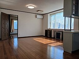 旭町3丁目貸家 1 1階2LDKのリビング/ダイニング