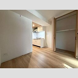 クラウド泉中央East 604 6階1DKのリビング/ダイニング