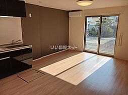 近江鉄道近江本線 五箇荘駅 徒歩30分の賃貸アパート 1階1LDKのリビング/ダイニング