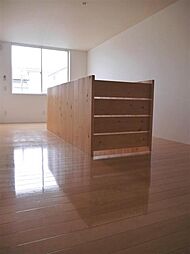 ｅｃｒｕ 3 2階1LDKのリビング/ダイニング