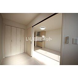 アルテラヴィータ多賀城 201 2階1LDKのリビング/ダイニング