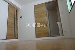 リフレスロイヤルシティIII 401 4階1Kのリビング/ダイニング